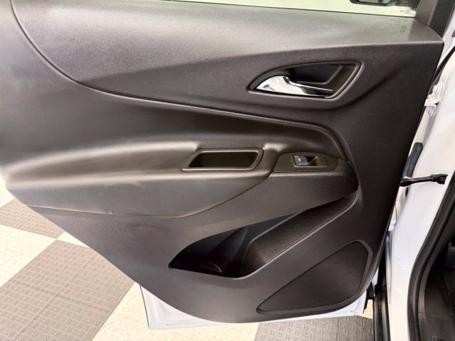 Used 2024 Chevrolet Equinox LT FWD image 19