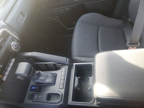 Used 2024 Toyota Tacoma SR image 22