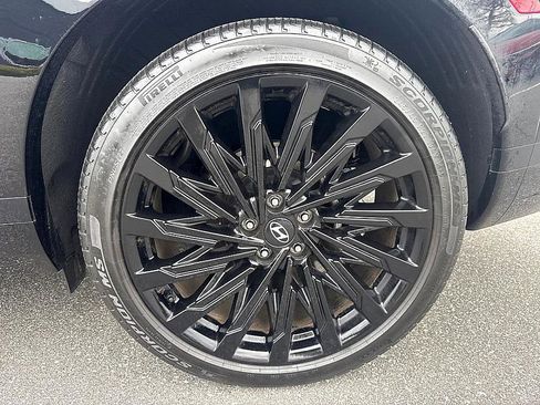 Used 2025 Hyundai Santa Fe Calligraphy image 9