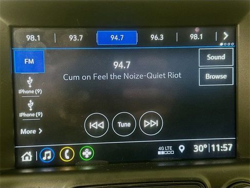 Used 2021 GMC Terrain SLT w/ Elevation Edition image 15