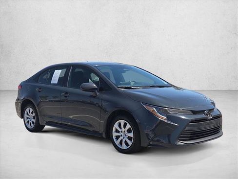 Used 2024 Toyota Corolla LE FWD image 3