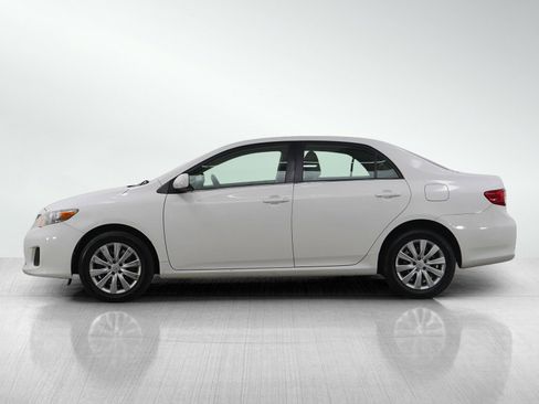 Used 2013 Toyota Corolla LE Special Edition image 2
