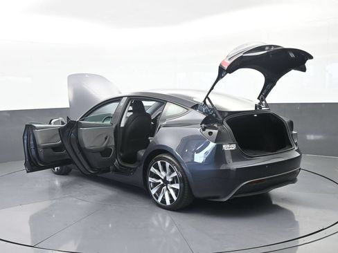 Used 2025 Tesla Model 3 Long Range RWD image 43