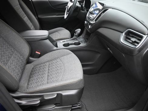 Used 2023 Chevrolet Equinox LT image 7