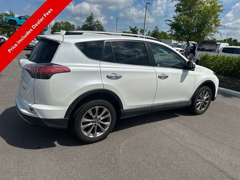 Used 2018 Toyota RAV4 Limited FWD image 4