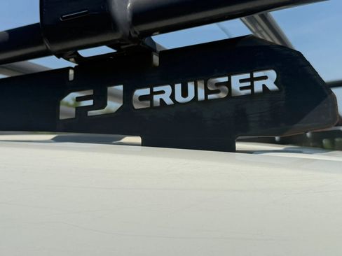 Used 2010 Toyota FJ Cruiser 4WD image 6