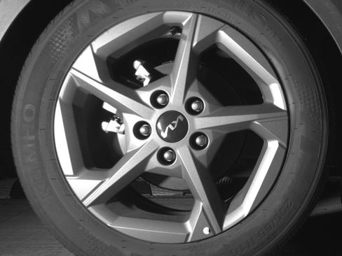 Used 2025 Kia K4 LXS image 15