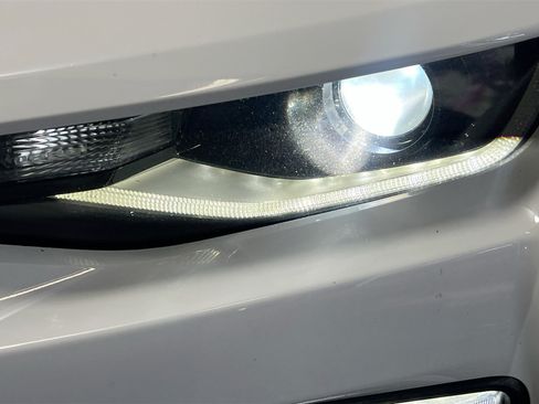 Used 2016 Chevrolet Camaro SS RWD image 12