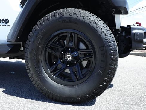 Used 2024 Jeep Wrangler Unlimited Sport AWD/4WD image 5