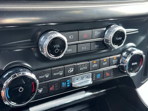 New 2025 Ford F150 Platinum w/ Equipment Group 702A High image 35