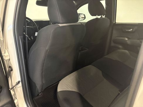 Used 2023 Toyota Tacoma TRD Off-Road w/ Technology Package AWD/4WD image 19