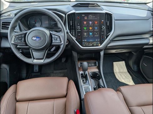 Used 2025 Subaru Ascent Touring AWD/4WD image 9