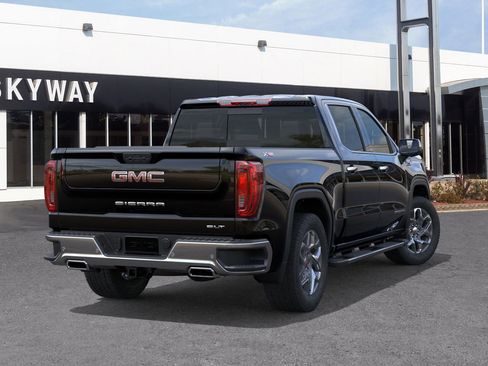 New 2026 GMC Sierra 1500 SLT image 4