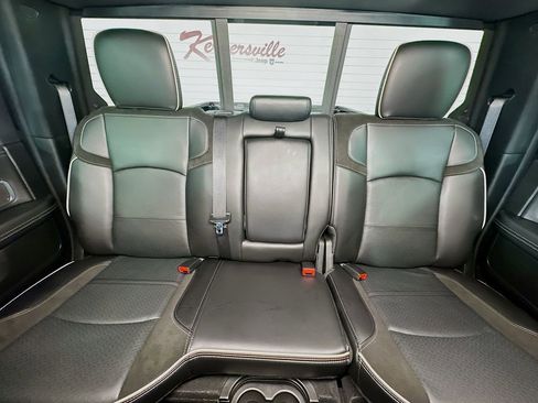 Used 2025 RAM 2500 Laramie AWD/4WD image 13
