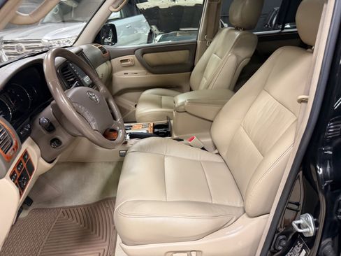 Used 2007 Toyota Land Cruiser AWD/4WD image 23