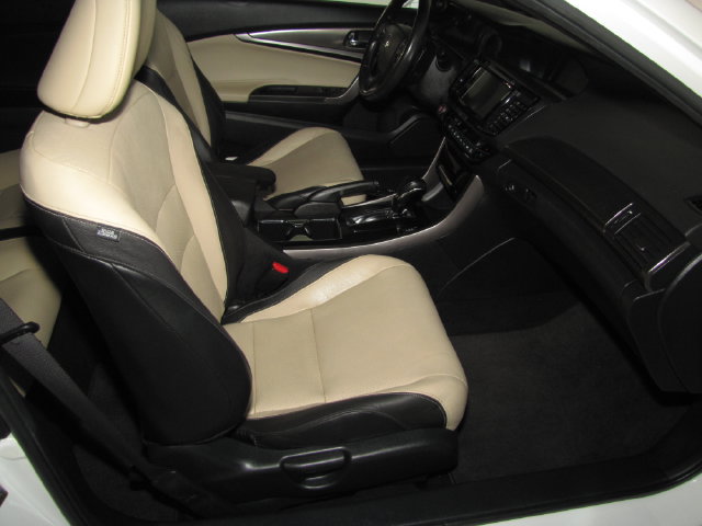 Certified 2017 Honda Accord EX-L image 38