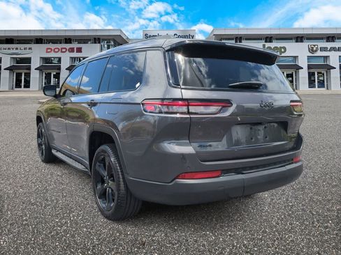 Used 2024 Jeep Grand Cherokee L Limited w/ Black Appearance Package AWD/4WD image 6