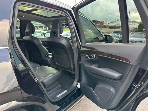 Used 2017 Volvo XC90 T6 Momentum w/ Vision Package AWD/4WD image 32