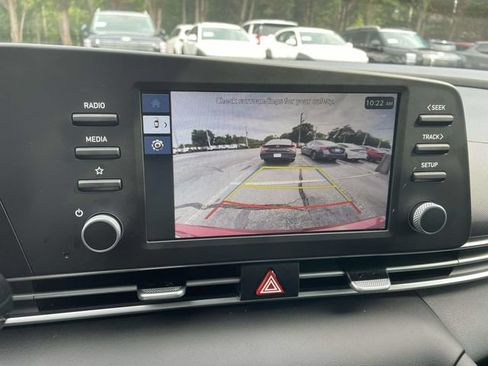 Certified 2026 Hyundai Elantra SE FWD image 28