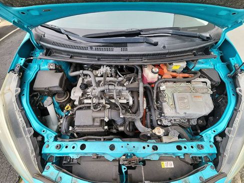 Used 2018 Toyota Prius C Four image 11