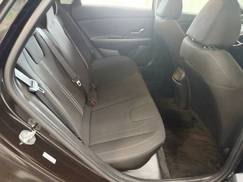 Used 2022 Hyundai Elantra SEL w/ Convenience Package image 36