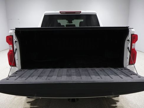 Used 2022 Chevrolet Silverado 1500 RST w/ Z71 Off-Road Package AWD/4WD image 4