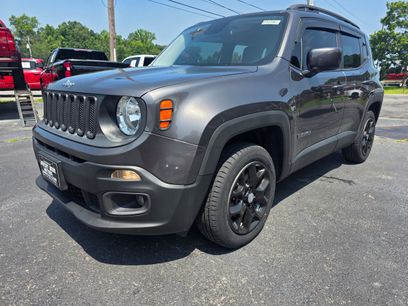 Used 2016 Jeep Renegade Latitude w/ Cold Weather Group