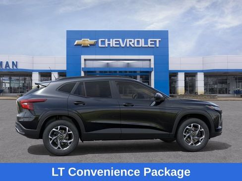New 2026 Chevrolet Trax LT w/ Driver Confidence Package FWD image 6