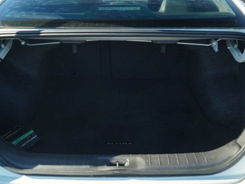 Used 2019 Nissan Altima 2.5 SR w/ SR Premium Package image 19