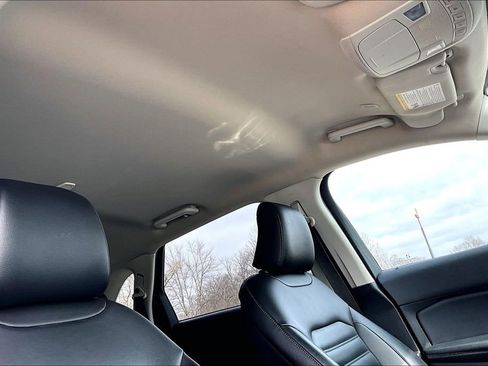 Used 2023 Ford Edge SEL image 21