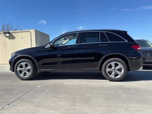 Used 2017 Mercedes-Benz GLC 300 image 6