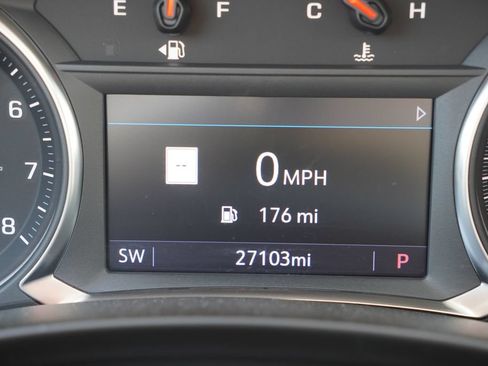 Certified 2023 GMC Terrain SLT w/ Infotainment Package II AWD/4WD image 8