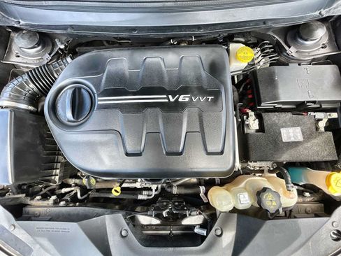 Used 2019 Jeep Cherokee High Altitude AWD/4WD image 17