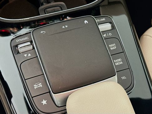 Certified 2022 Mercedes-Benz A 220 4MATIC image 23