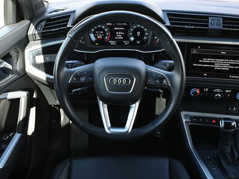 Used 2025 Audi Q3 2.0T Premium AWD/4WD image 11