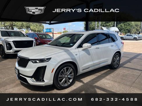 Used 2024 Cadillac XT6 Premium Luxury w/ LPO, Floor Liner Package FWD image 1