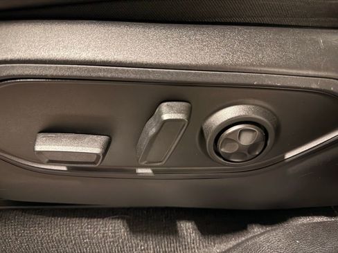 Used 2023 Jeep Grand Cherokee Altitude image 14