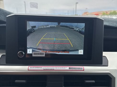 Used 2024 Toyota Tacoma TRD Sport image 12