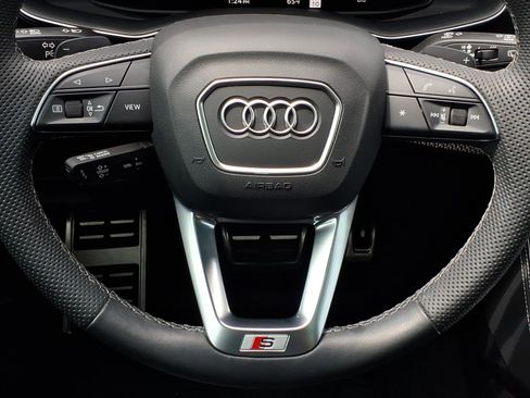 Used 2023 Audi SQ8 Prestige AWD/4WD image 25