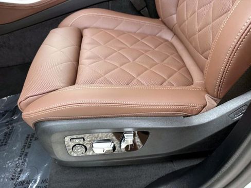New 2026 BMW X5 xDrive40i w/ Executive Package image 20