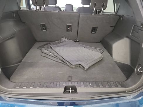 Used 2019 Chevrolet Equinox LT w/ Driver Convenience Package FWD image 25