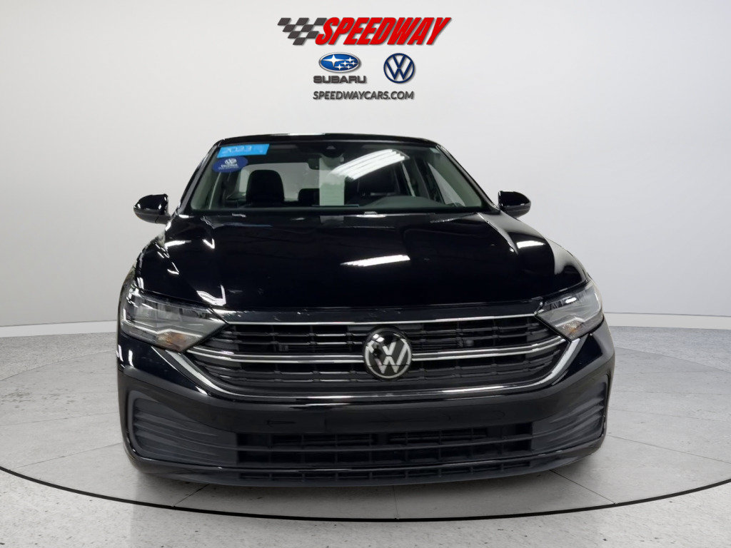Certified 2023 Volkswagen Jetta SE w/ Panoramic Sunroof Package FWD image 13
