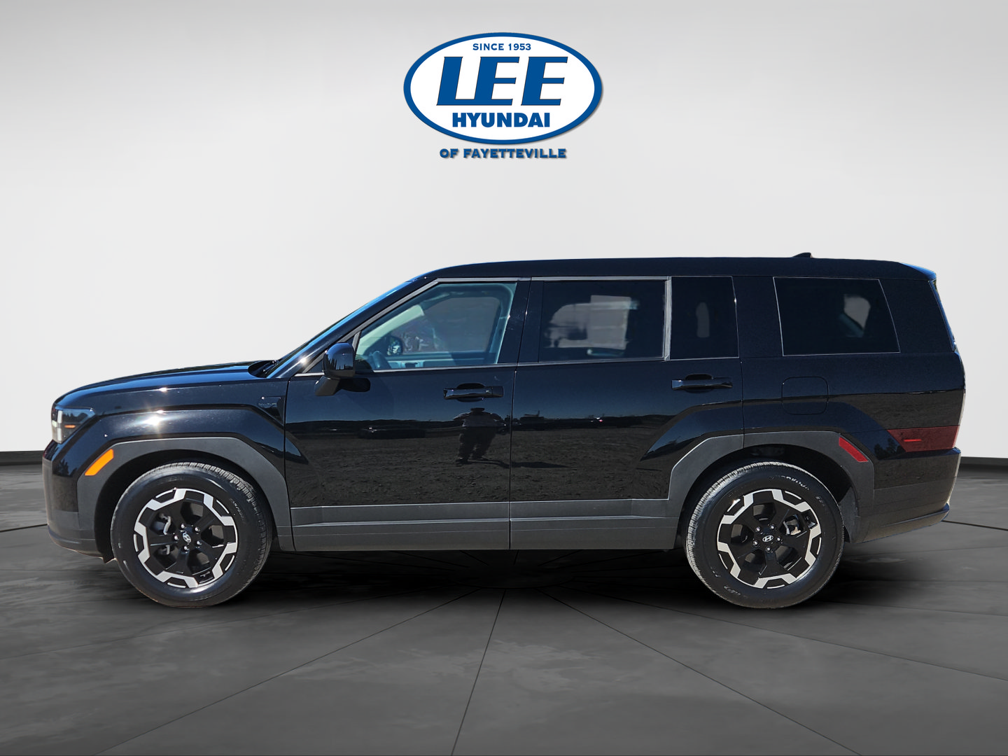 Used 2024 Hyundai Santa Fe SE FWD image 6