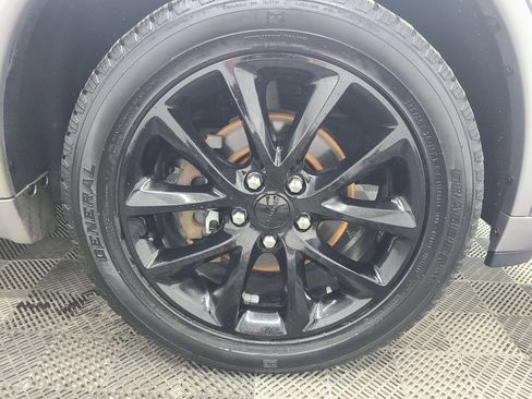 Used 2018 Dodge Durango GT w/ Premium Group AWD/4WD image 15