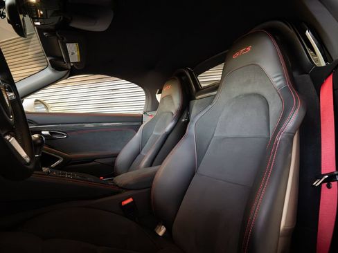 Certified 2025 Porsche 718 Boxster GTS RWD image 5