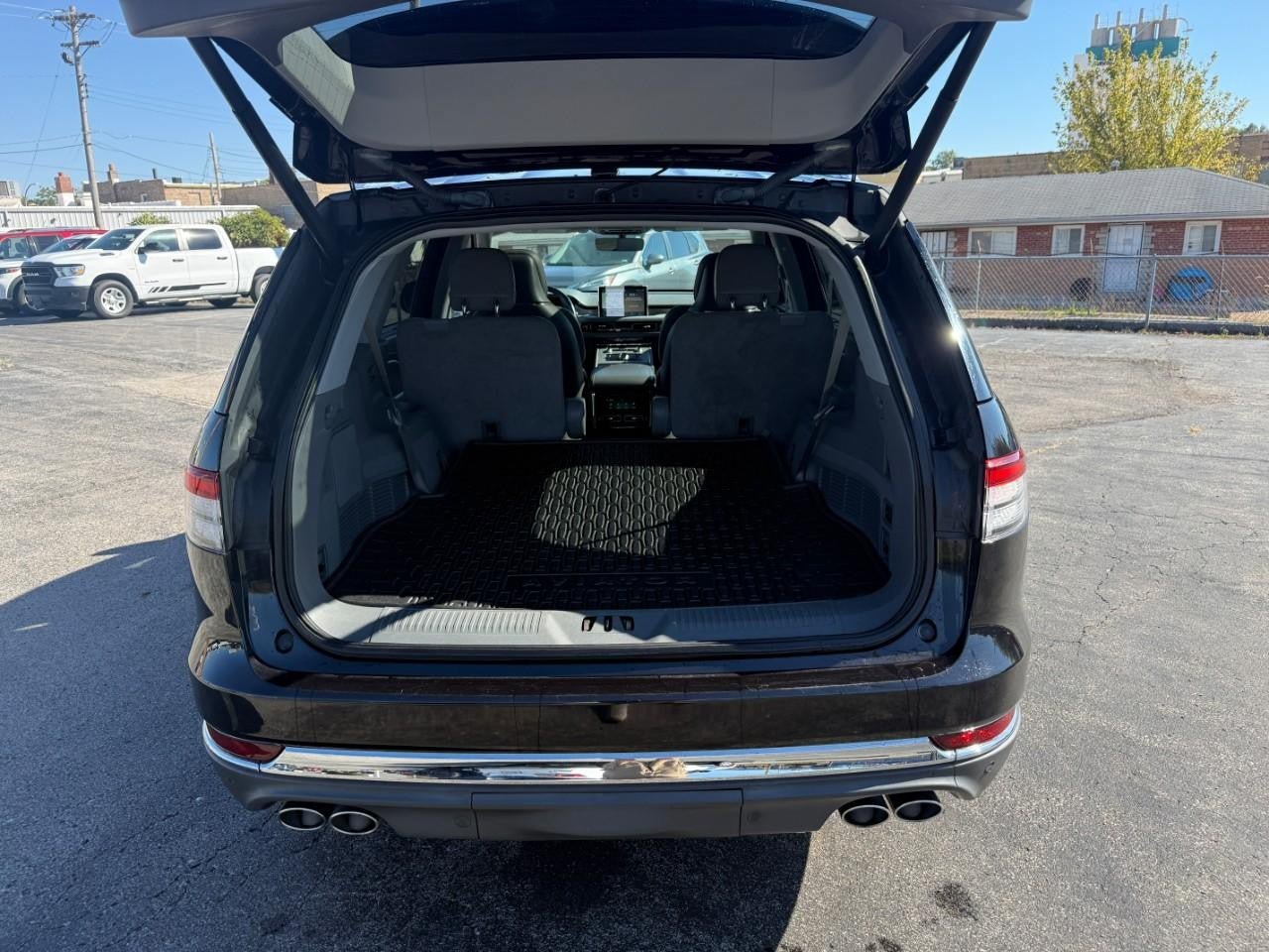 Used 2020 Lincoln Aviator Reserve w/ Equipment Group 202A AWD/4WD image 7