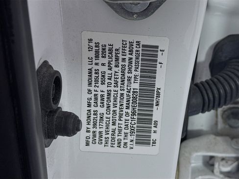 Used 2017 Honda Civic Touring image 33