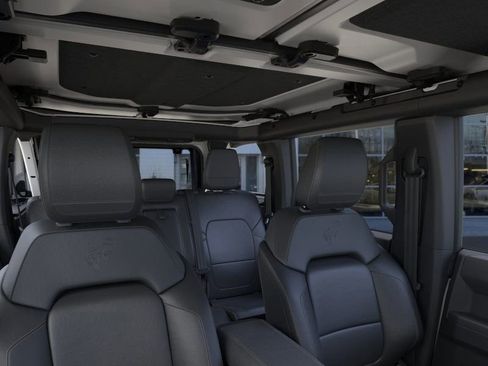 New 2025 Ford Bronco Badlands image 13