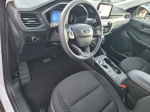 Used 2025 Ford Escape Active FWD image 9