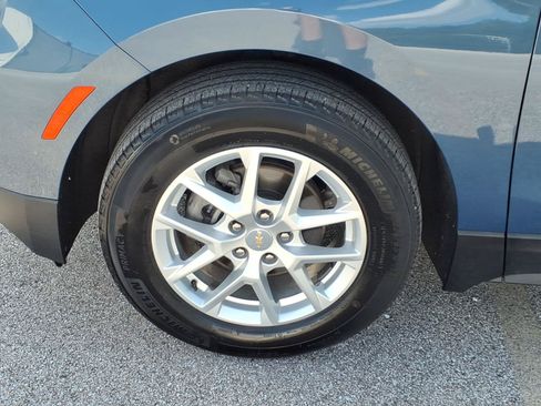 Used 2024 Chevrolet Equinox LT w/ LPO, Floor Liner Package FWD image 30